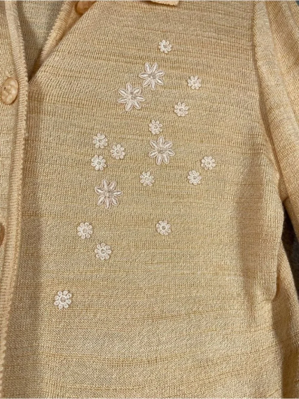 Vintage Carte Knit Cardigan Beige Floral Embroidered Sweater Coquette Festival